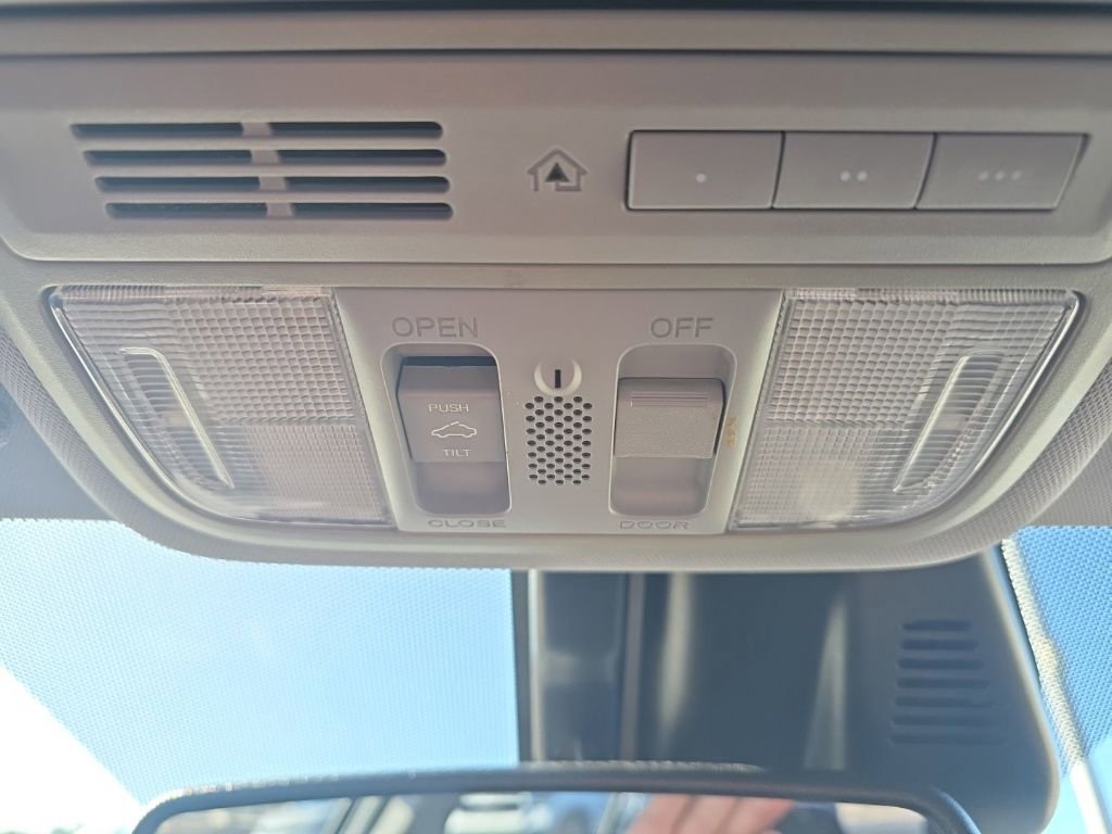 Used 2017 Honda Accord Touring image 36