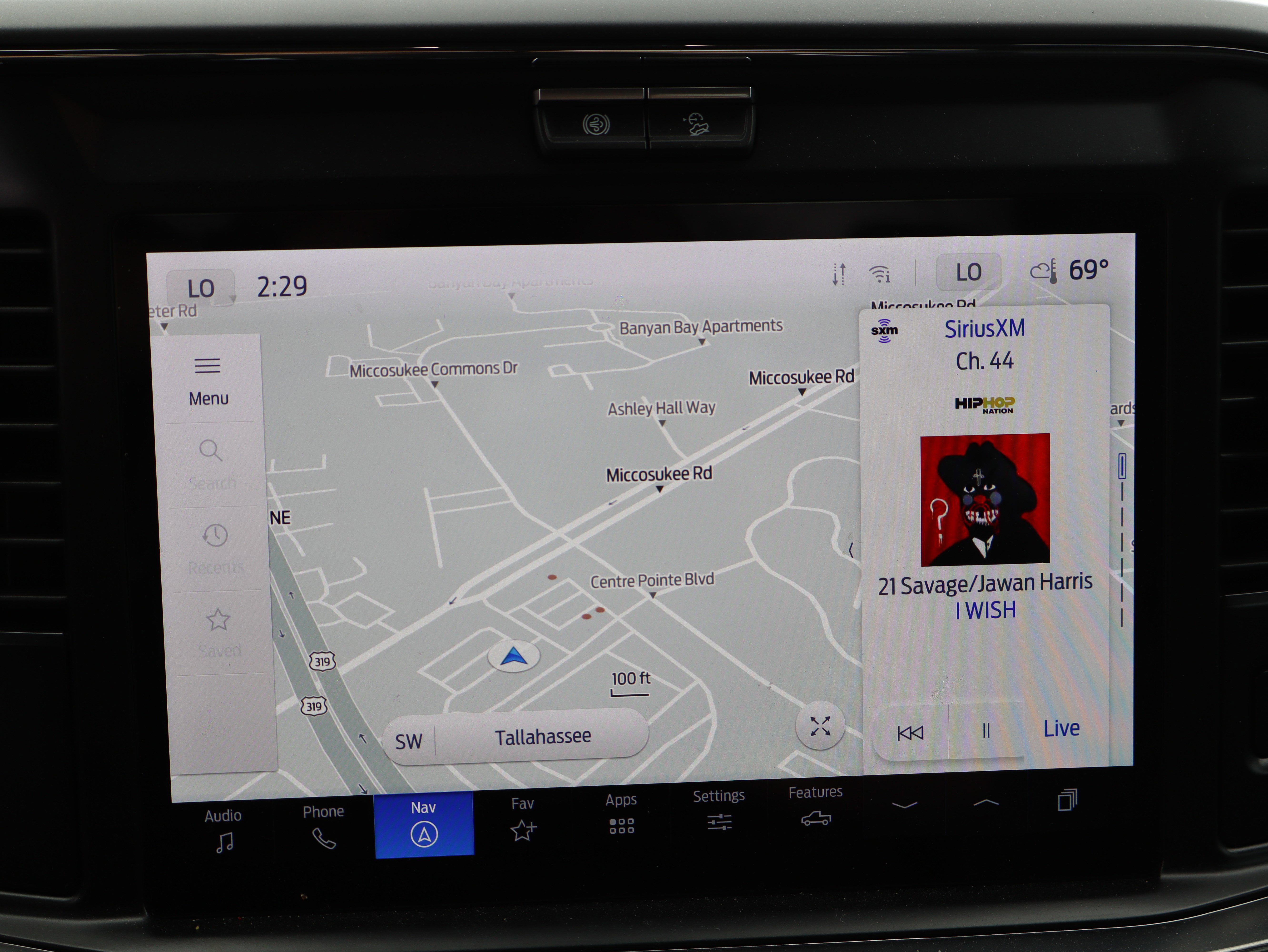 Used 2025 Ford F350 Lariat w/ Black Appearance Package image 33