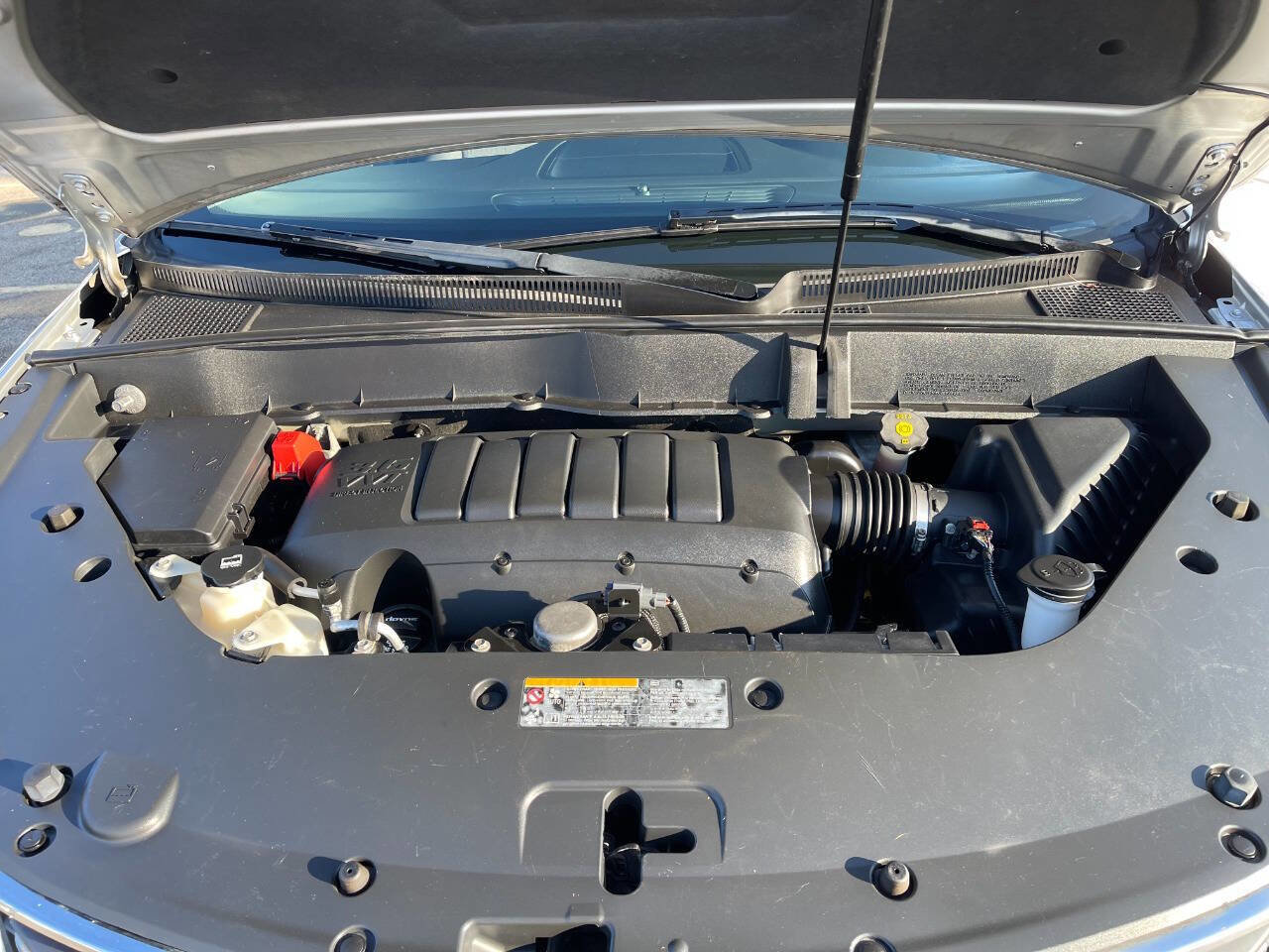 Used 2015 Chevrolet Traverse LT image 9