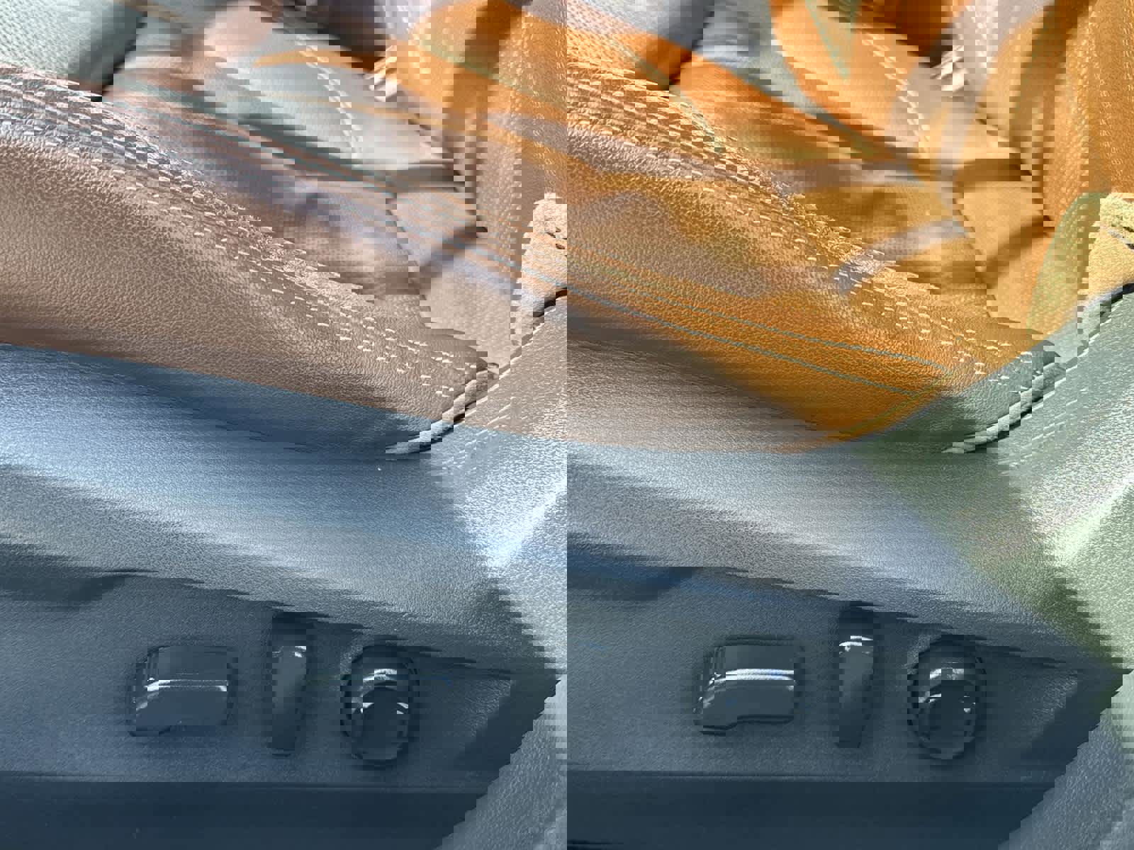 Used 2020 Subaru Outback Touring XT image 12