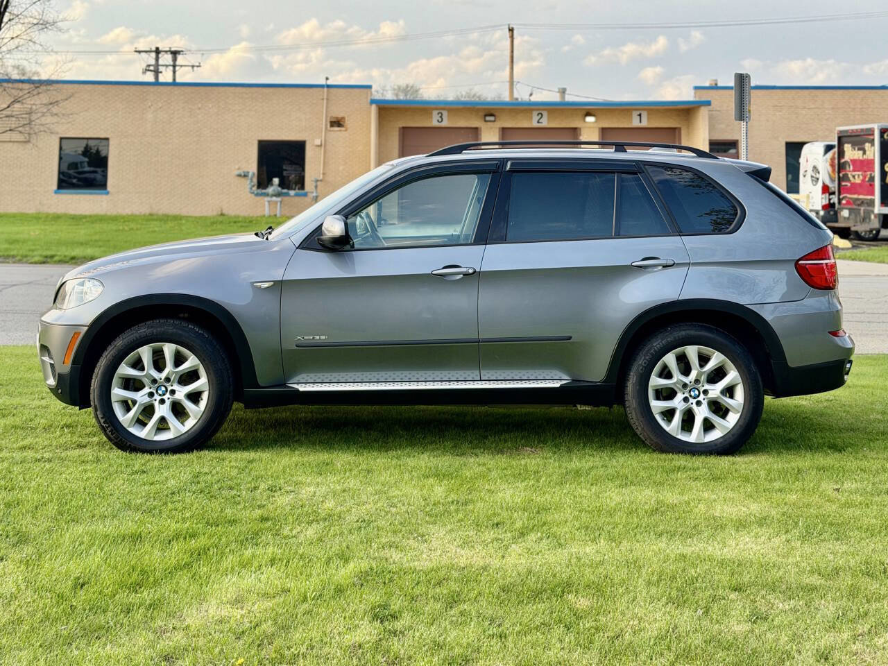Used 2011 BMW X5 xDrive35i AWD/4WD image 4