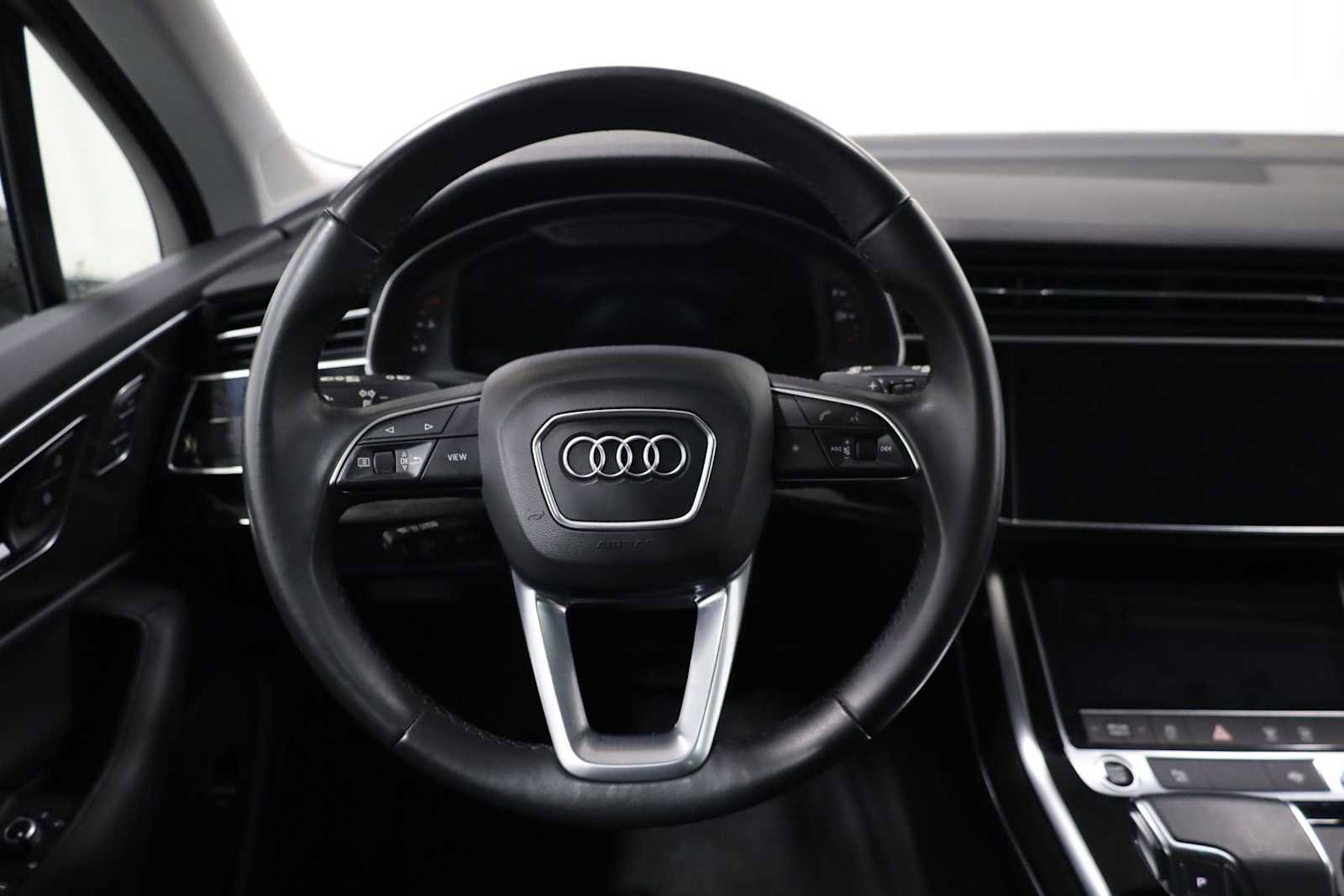 Used 2022 Audi Q7 Premium Plus image 23