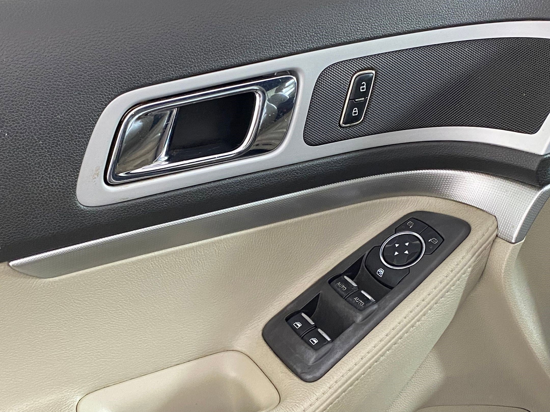 Used 2011 Ford Explorer XLT w/ 202A Rapid Spec Order Code image 23