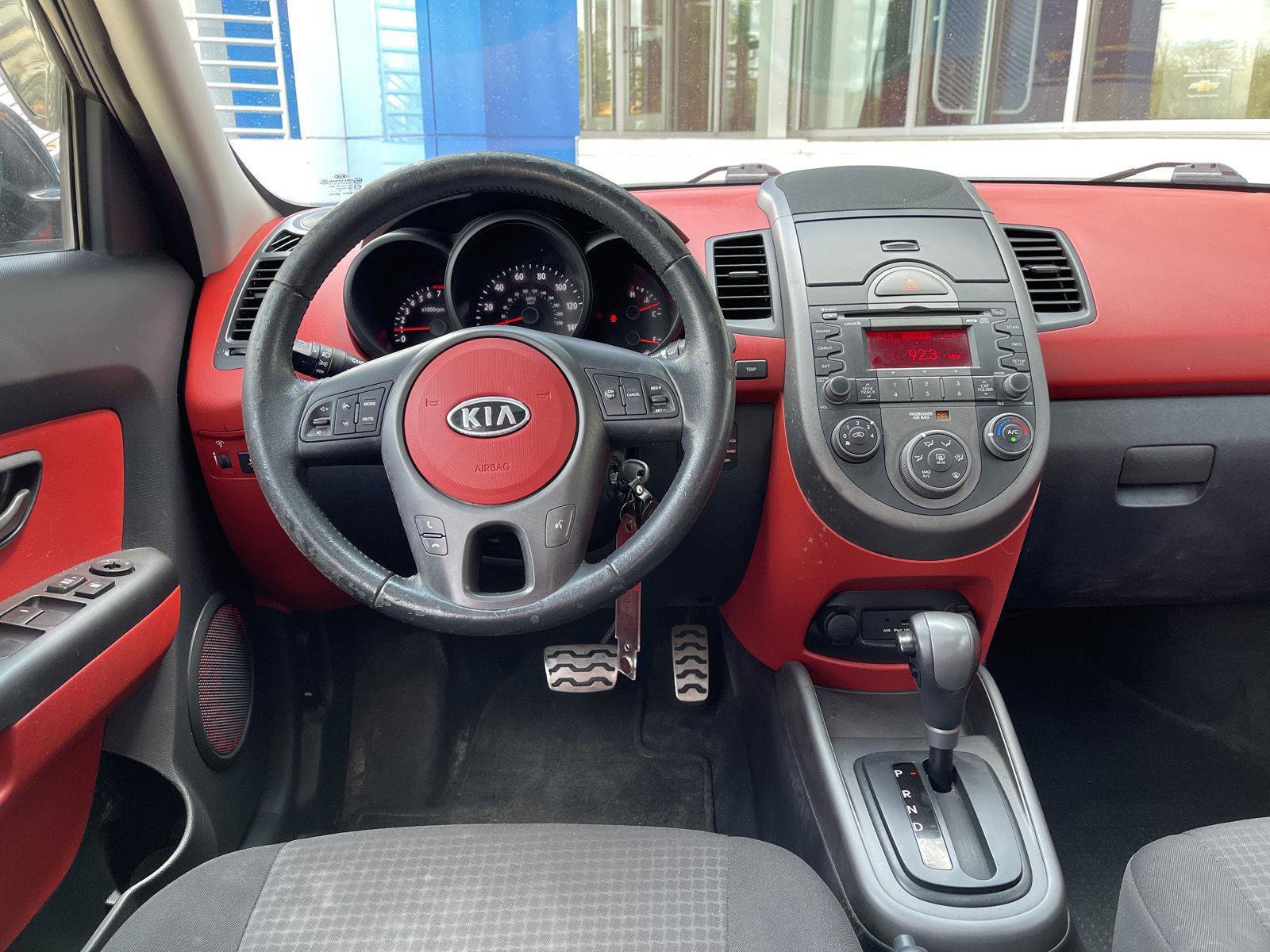 Used 2010 Kia Soul Sport FWD image 13