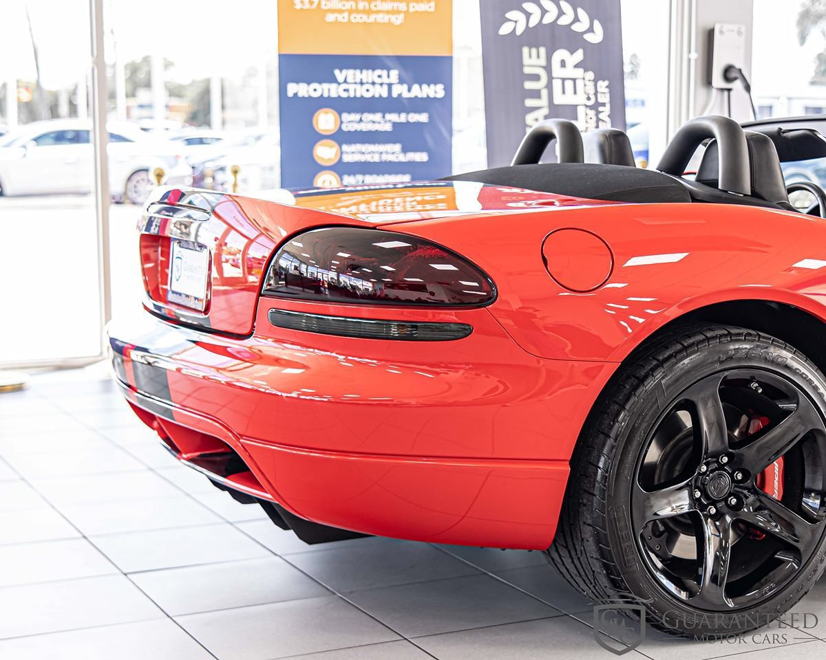 Used 2005 Dodge Viper SRT-10 RWD image 14