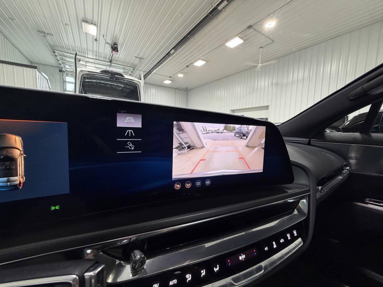 Used 2024 Cadillac Lyriq Tech w/ LPO, Floor Liner Package AWD/4WD image 25