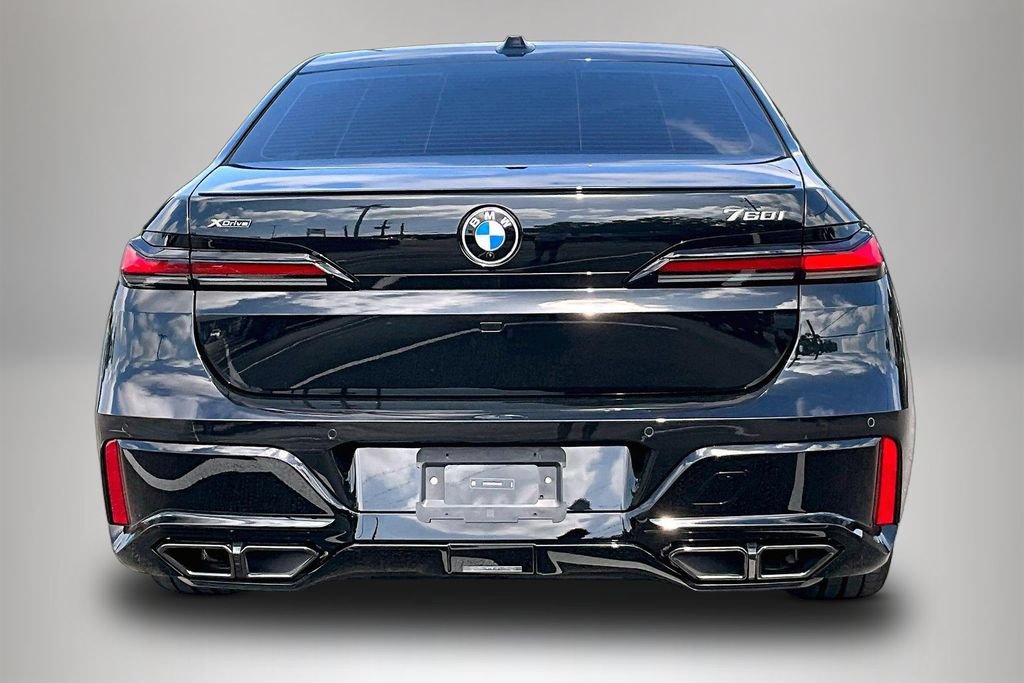 Certified 2026 BMW 760i xDrive w/ Executive Package AWD/4WD image 6