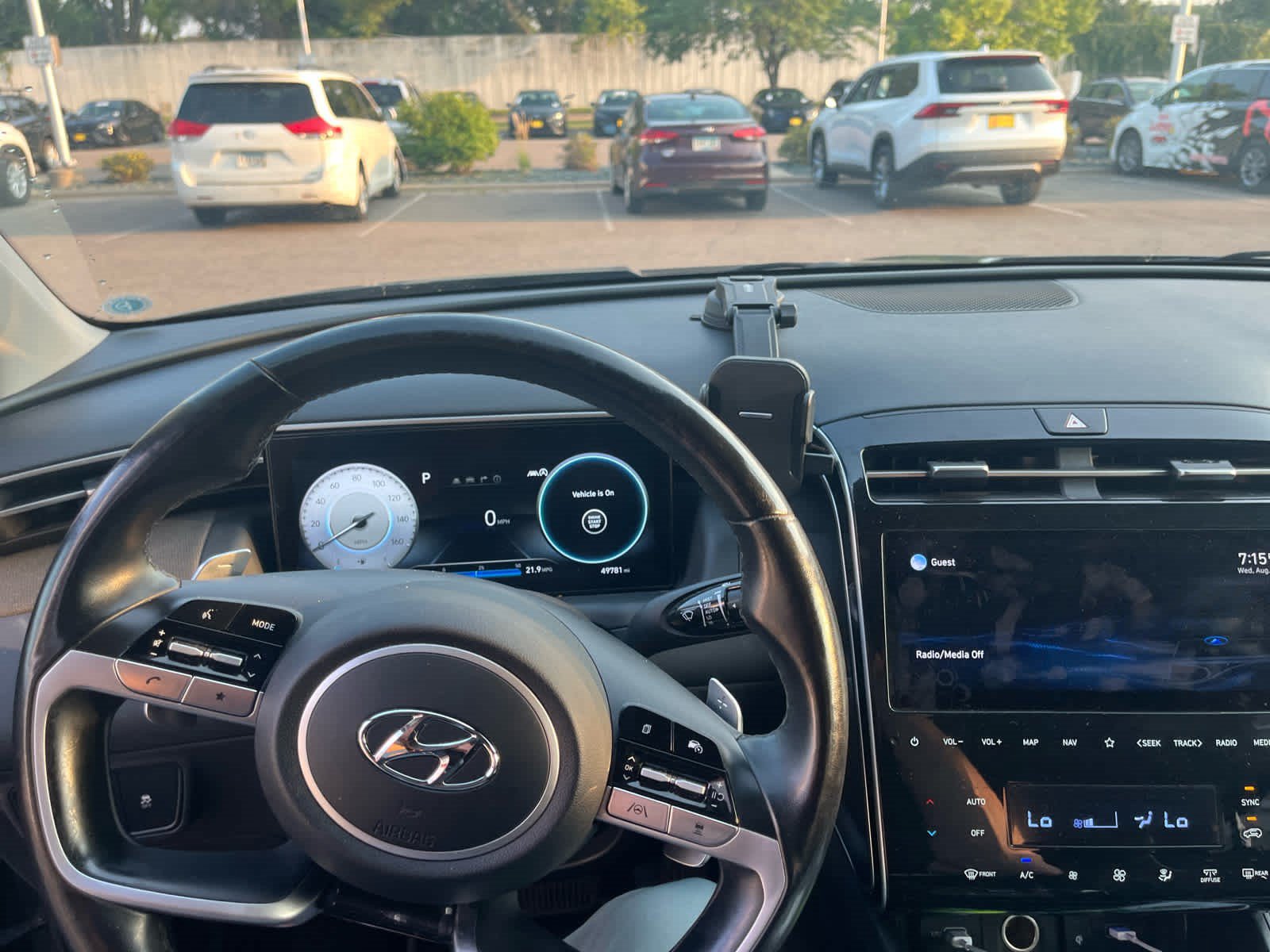 Used 2022 Hyundai Tucson Limited w/ Cargo Package FWD image 7