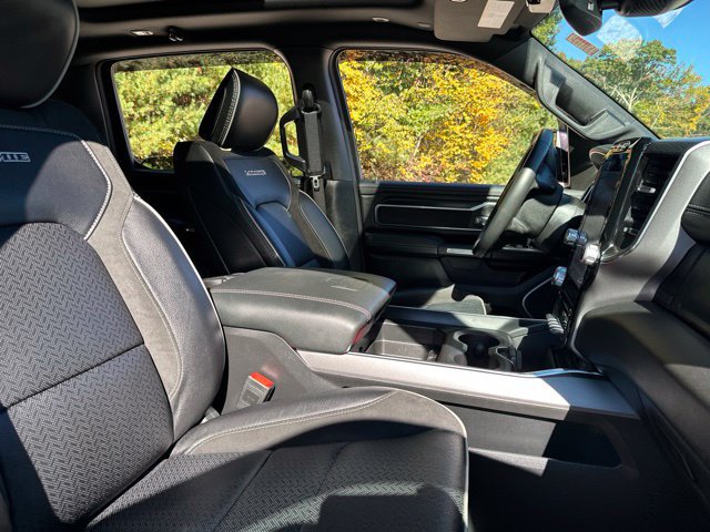 Used 2024 RAM 1500 Laramie AWD/4WD image 20