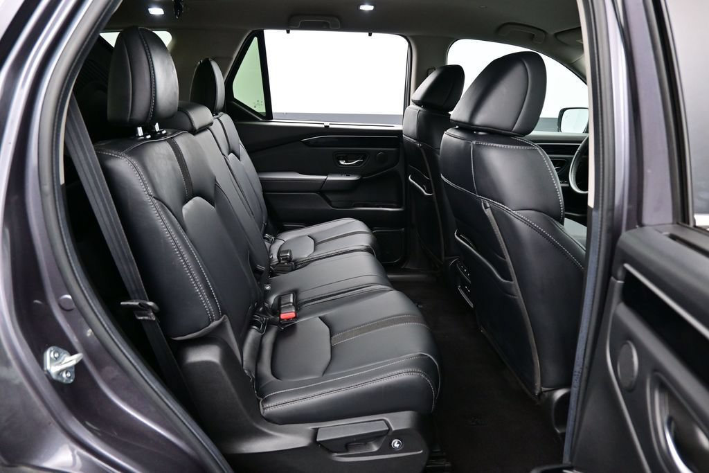 Used 2025 Honda Pilot EX-L image 34