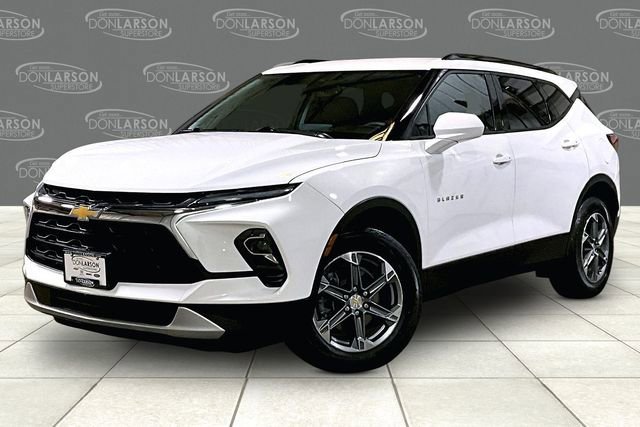 Used 2023 Chevrolet Blazer LT w/ Convenience Package AWD/4WD image 3
