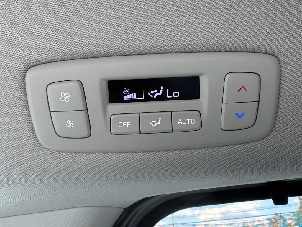 New 2026 Kia Carnival EX image 13