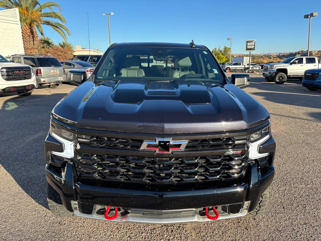 Used 2022 Chevrolet Silverado 1500 ZR2 w/ Technology Package image 2