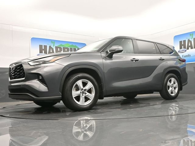 Used 2024 Toyota Highlander LE image 22