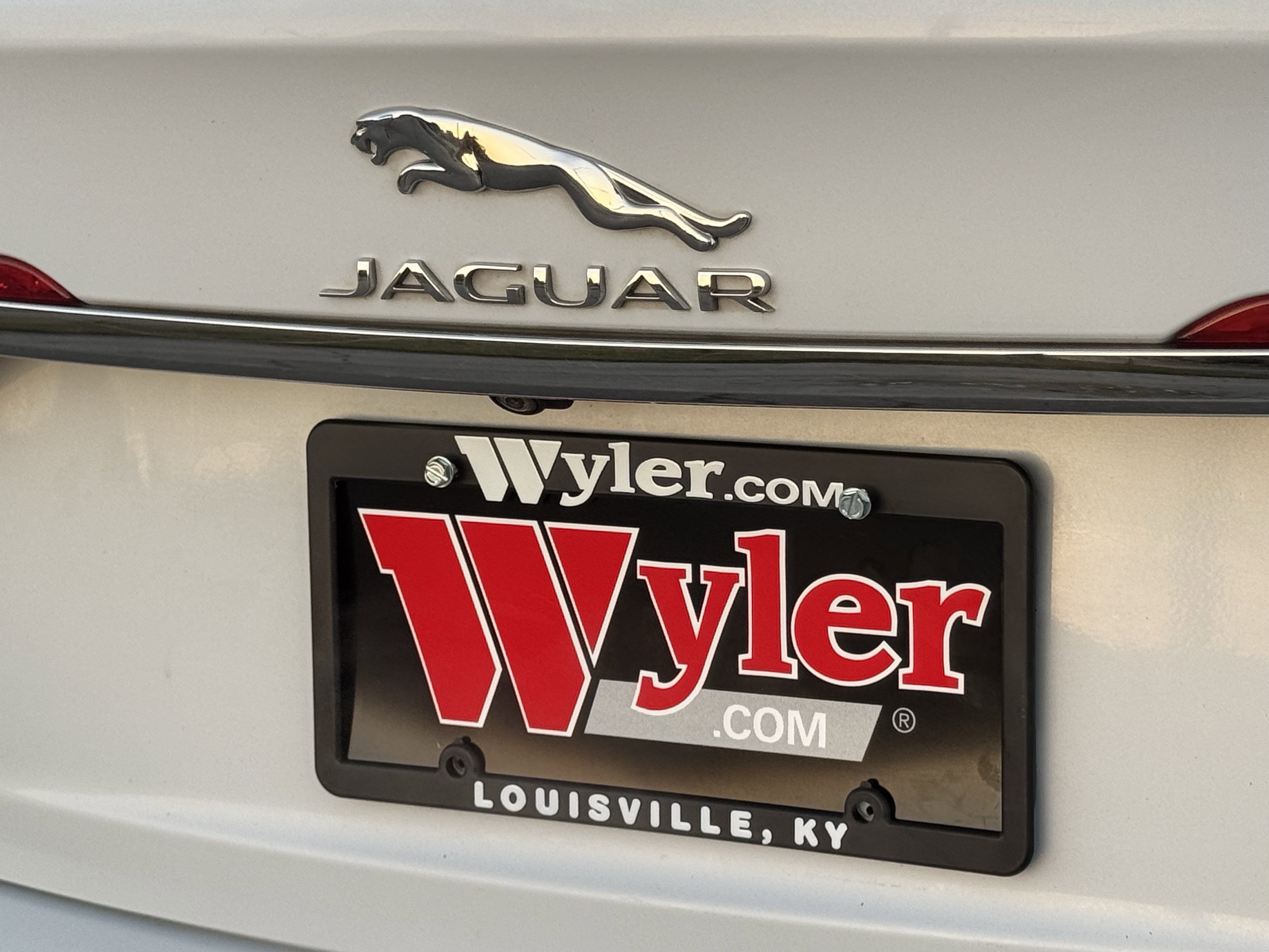 Used 2018 Jaguar XF Portfolio image 45