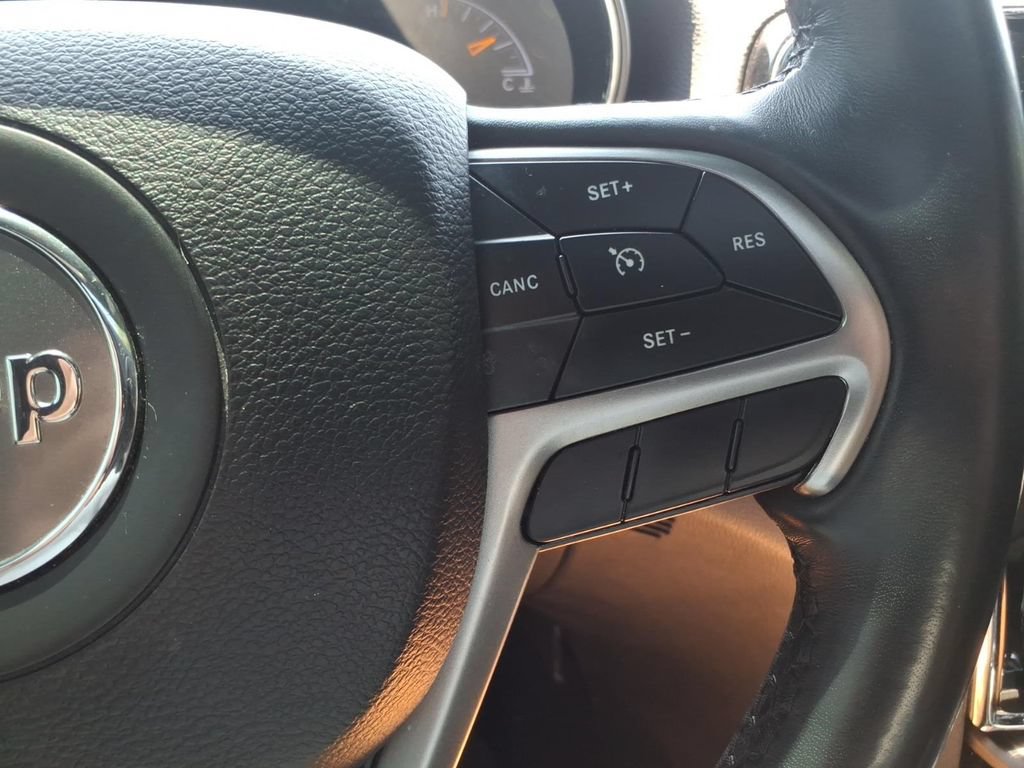 Used 2020 Jeep Grand Cherokee Altitude RWD image 21