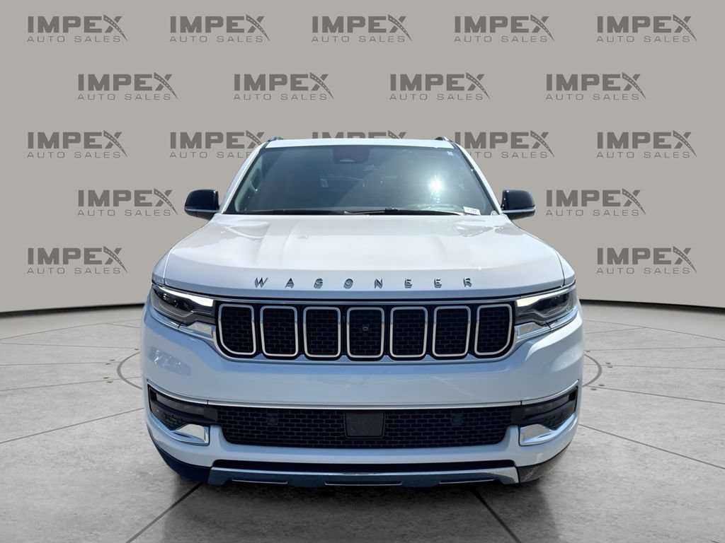 Used 2024 Jeep Wagoneer Series III w/ Premium Group I AWD/4WD image 8