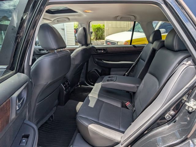Used 2017 Subaru Outback 2.5i Limited image 13