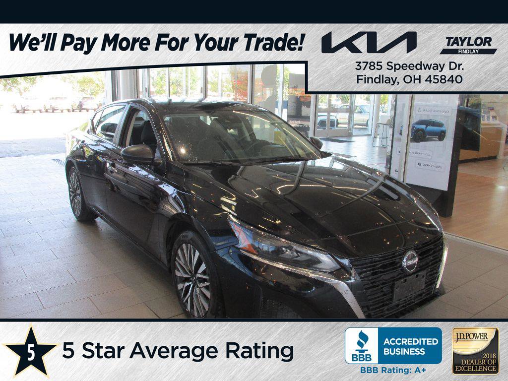 Used 2024 Nissan Altima 2.5 SV image 1