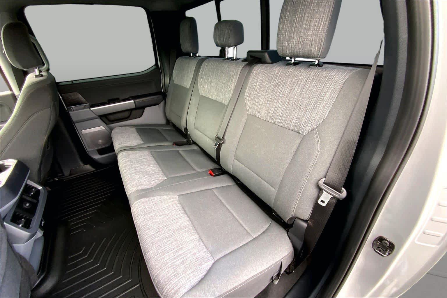 Certified 2026 Ford F250 XLT w/ XLT Premium Package AWD/4WD image 19