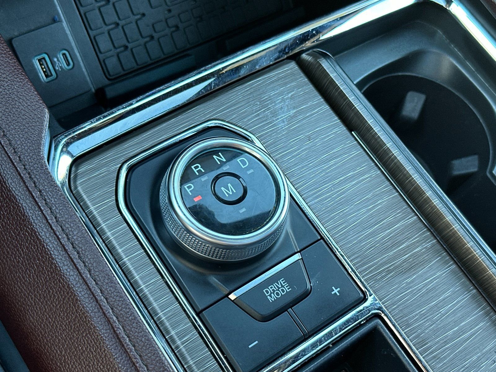 Used 2023 Ford Expedition Limited image 26