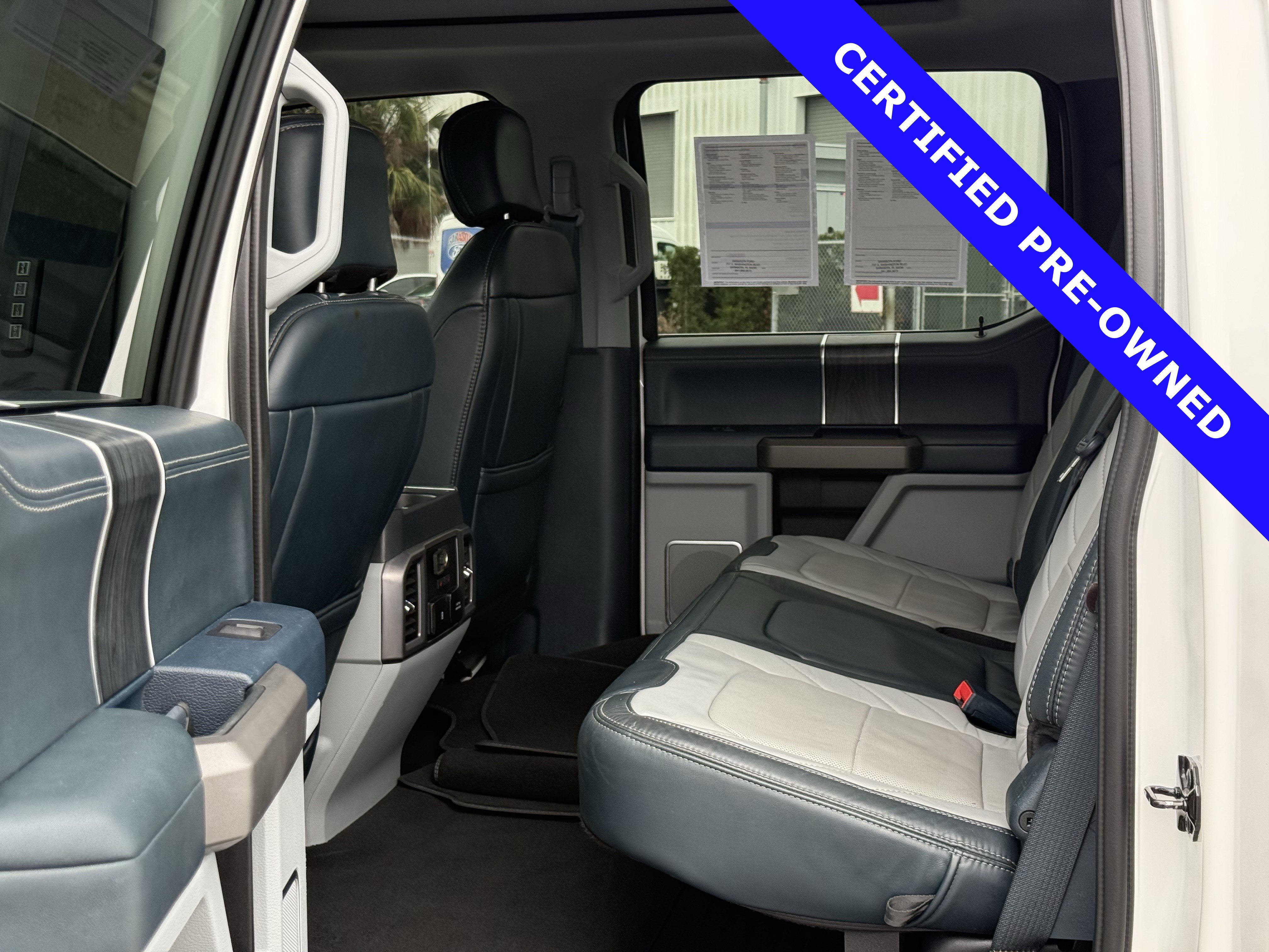 Certified 2022 Ford F250 Limited w/ FX4 Off-Road Package image 17