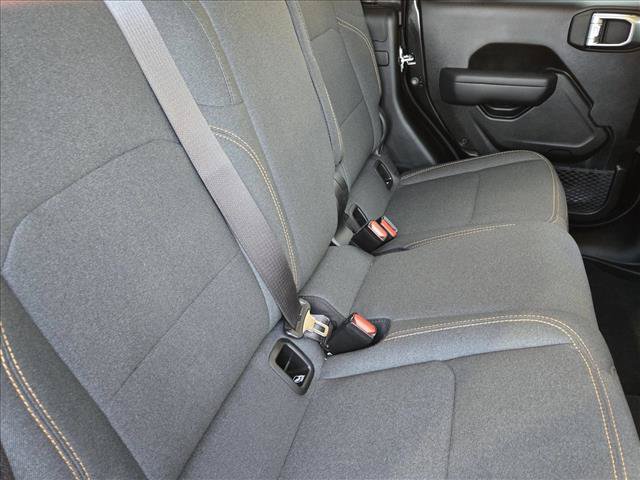 Used 2024 Jeep Gladiator Sport AWD/4WD image 18