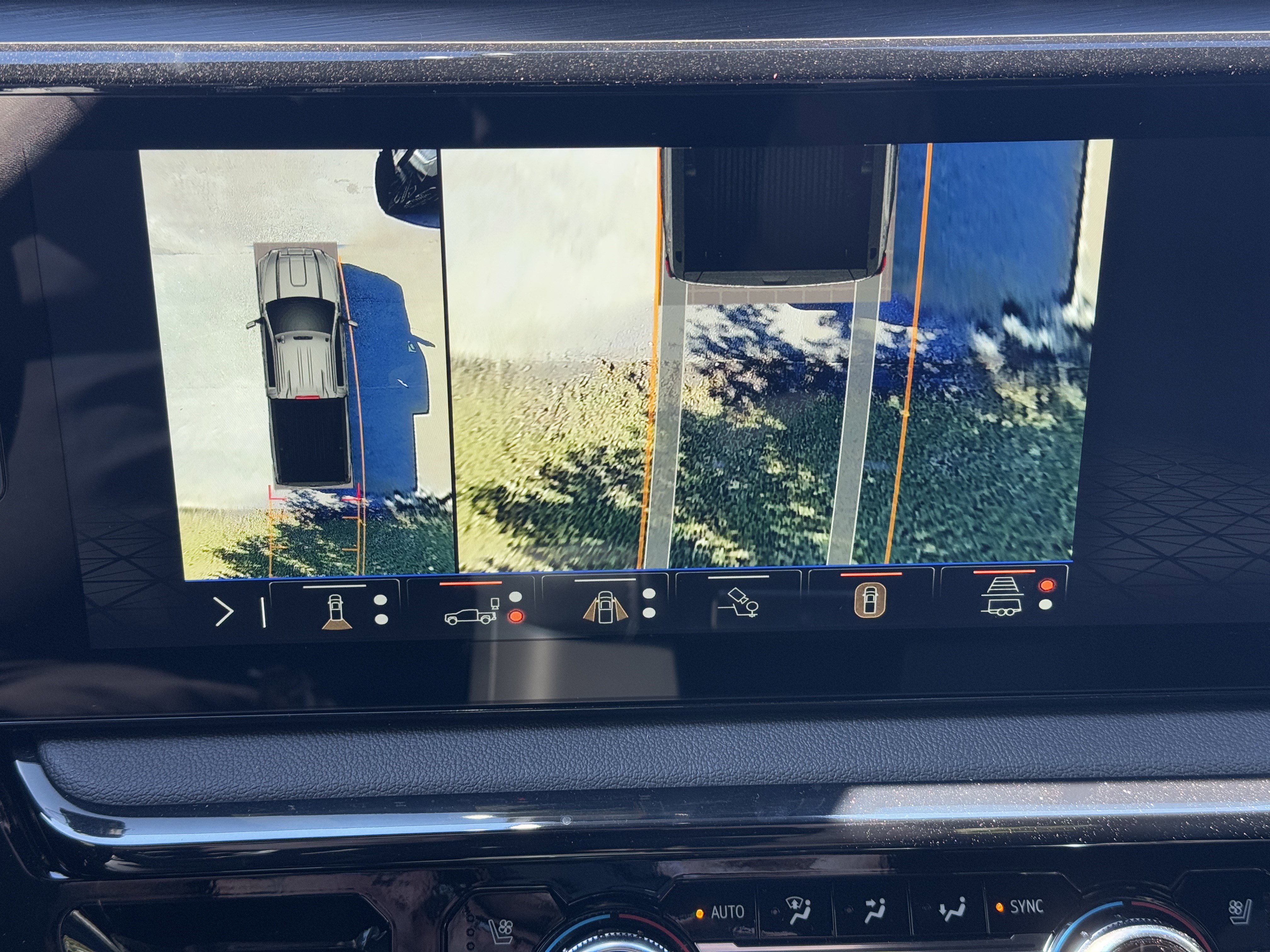 New 2026 GMC Sierra 2500 AT4 w/ AT4 Premium Plus Package image 42