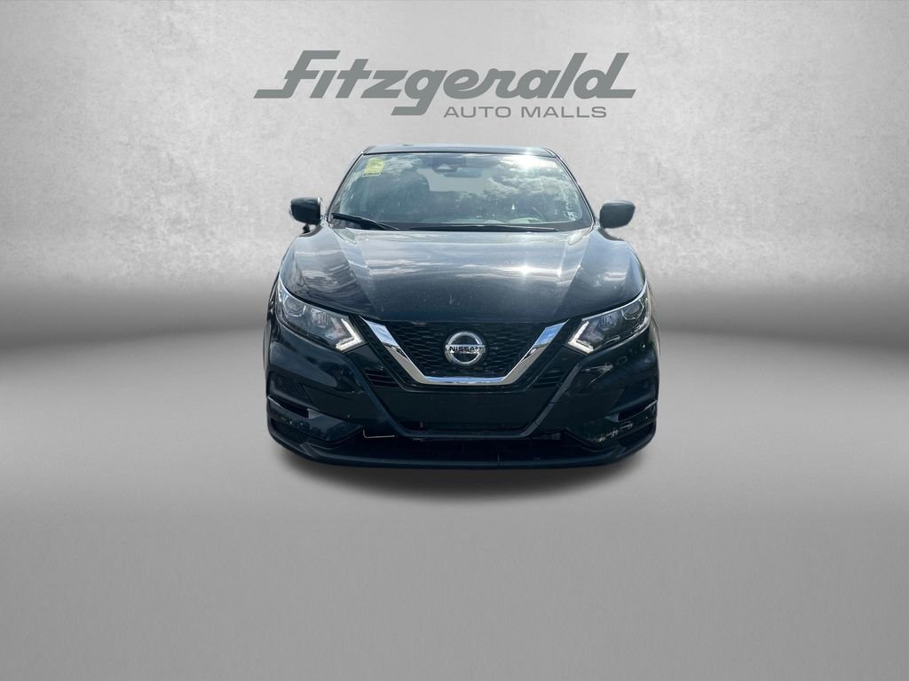 Used 2020 Nissan Rogue Sport S image 2