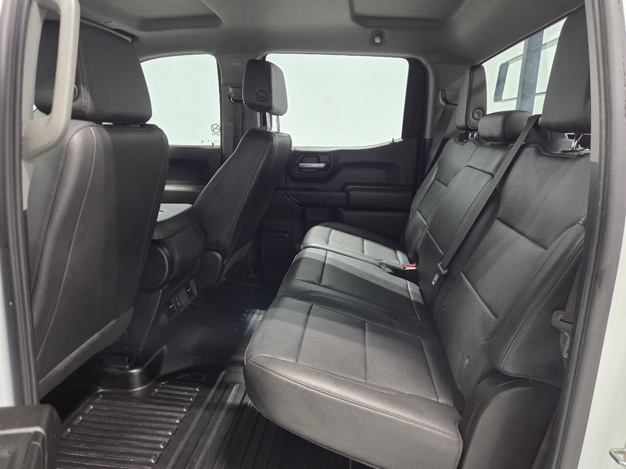 Used 2023 Chevrolet Silverado 1500 W/T w/ Trailering Package AWD/4WD image 15