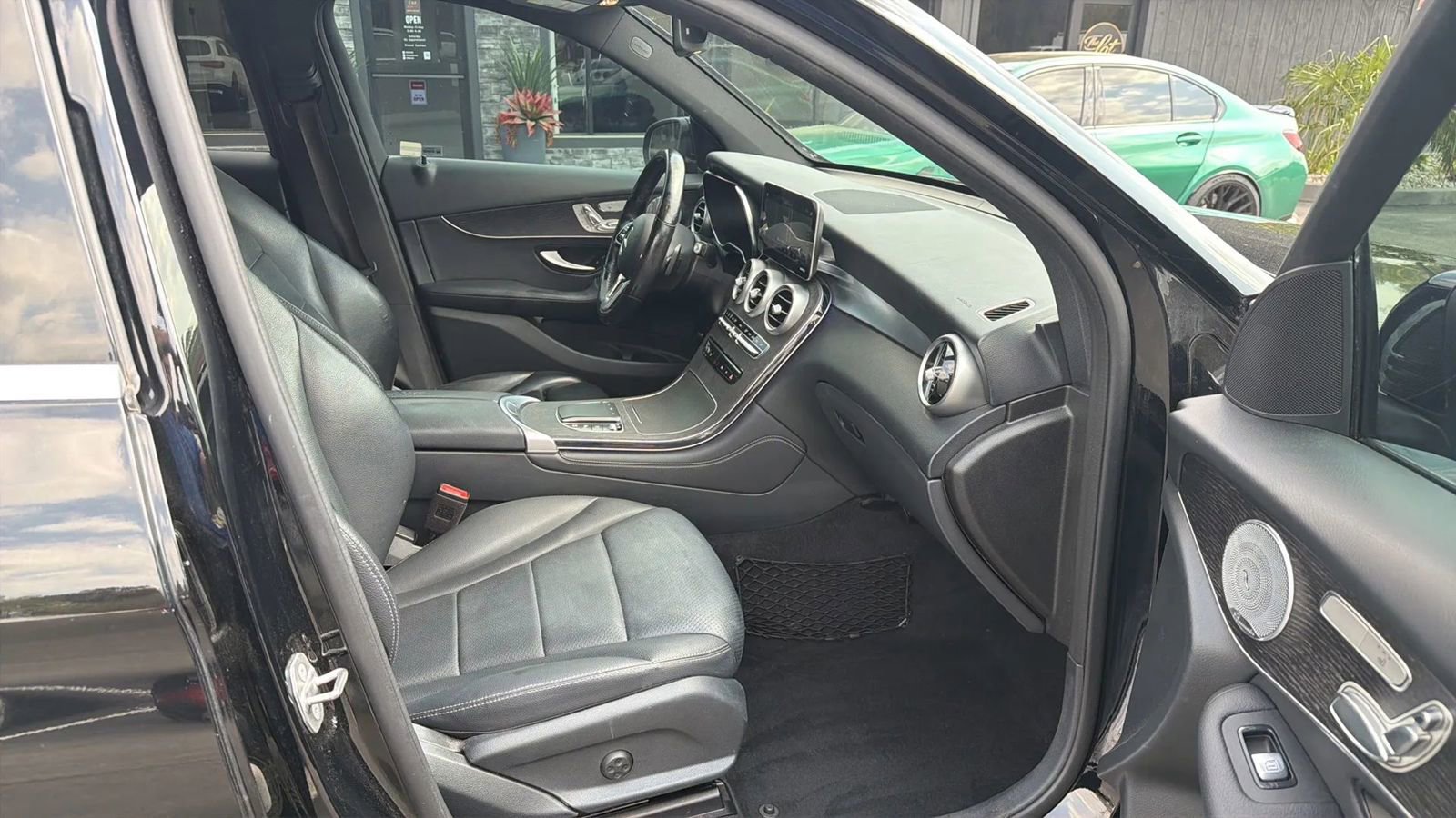 Used 2020 Mercedes-Benz GLC 300 image 15