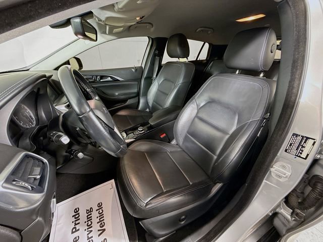 Used 2017 INFINITI QX30 AWD image 23