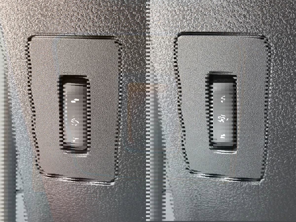 Used 2015 Ford F150 Platinum w/ Equipment Group 701A Luxury image 57