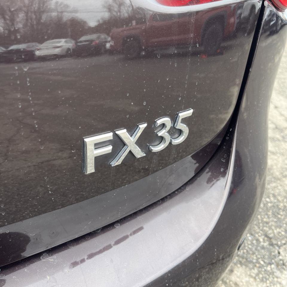 Used 2009 INFINITI FX35 AWD w/ Navigation Pkg image 11