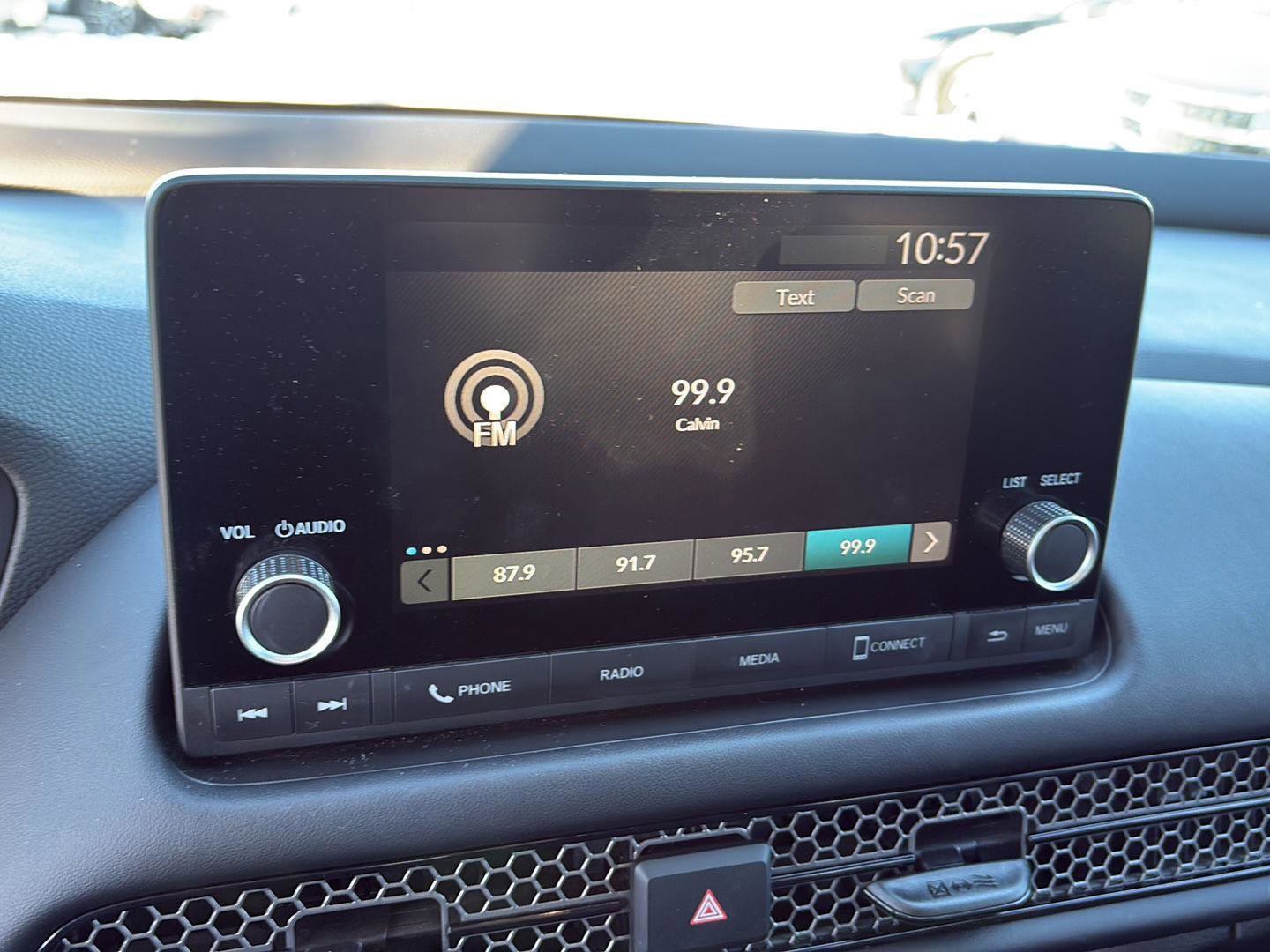 Used 2024 Honda HR-V Sport image 11