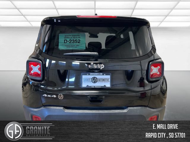 Used 2023 Jeep Renegade Latitude AWD/4WD image 5