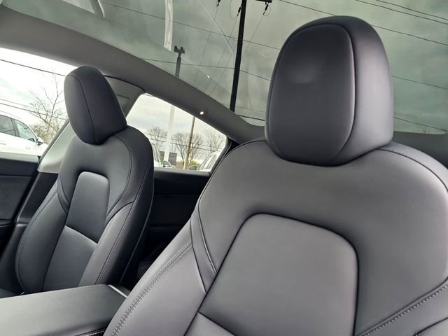 Used 2024 Tesla Model Y Performance image 19