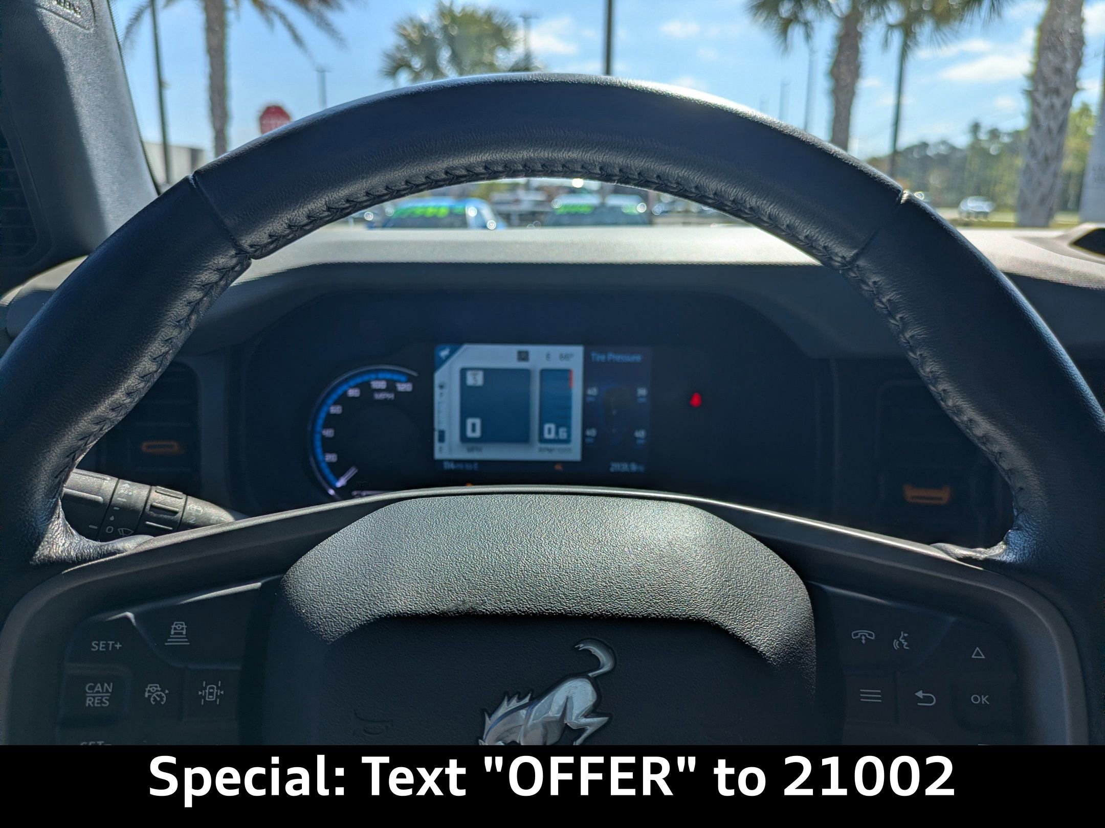 Used 2023 Ford Bronco Badlands image 29