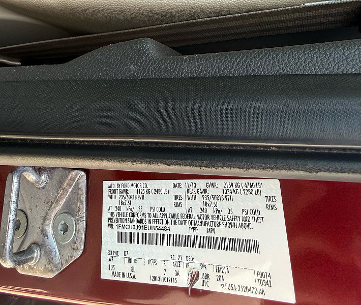 Used 2014 Ford Escape Titanium FWD image 25