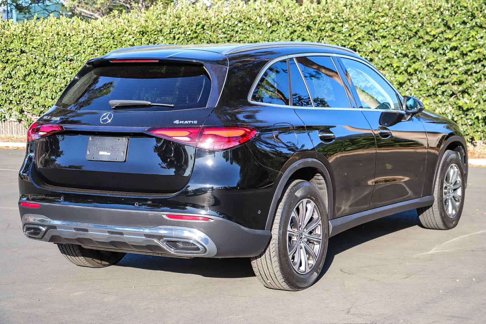 Used 2023 Mercedes-Benz GLC 300 4MATIC image 6