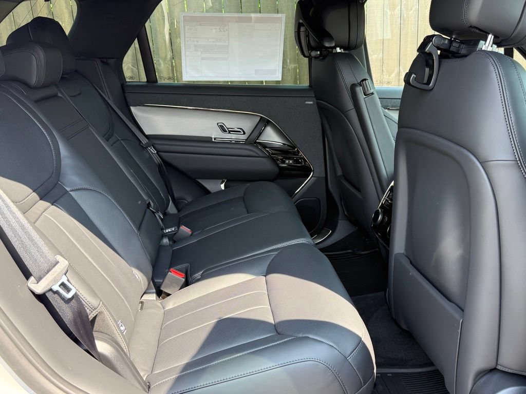 New 2026 Land Rover Range Rover Sport SE AWD/4WD image 31