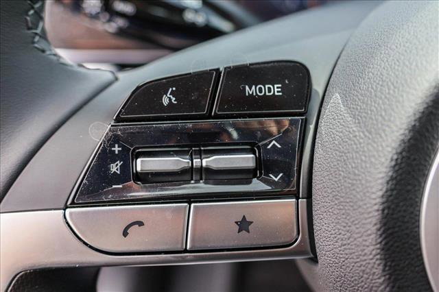 New 2025 Hyundai Elantra Limited image 14