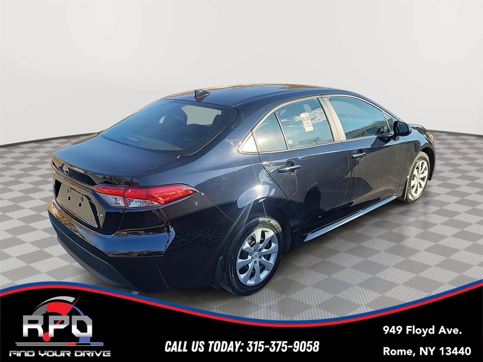 Used 2024 Toyota Corolla LE FWD image 5