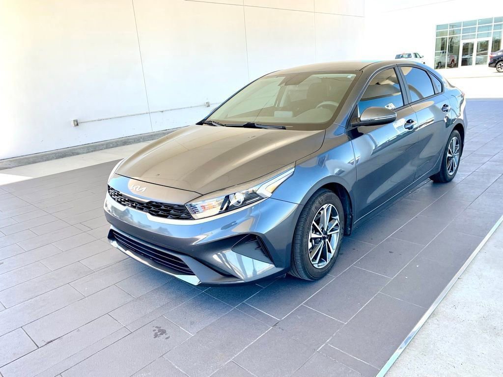 Used 2022 Kia Forte LXS w/ LXS Technology Package video 1