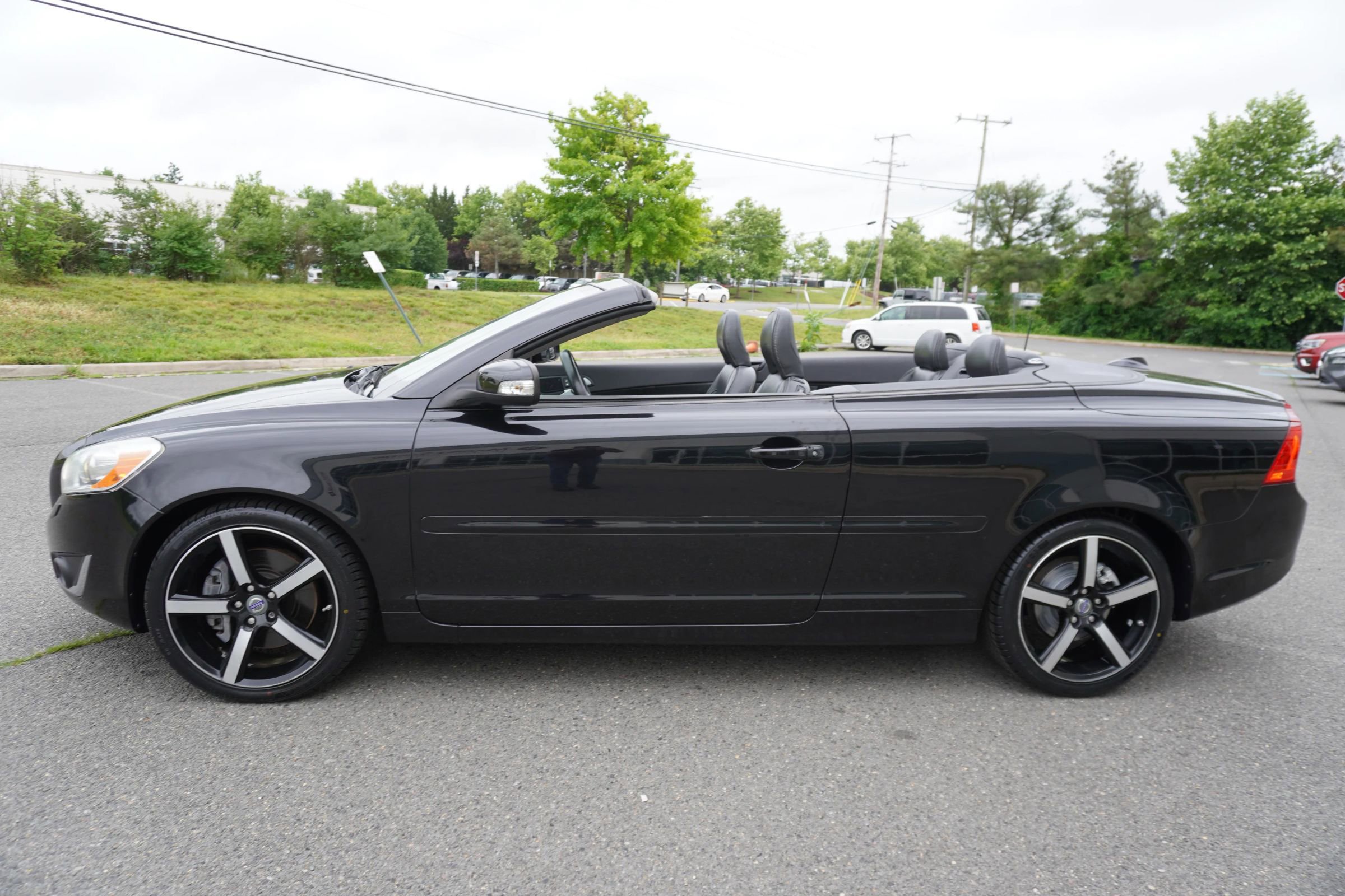 Used 2012 Volvo C70 T5 FWD image 9