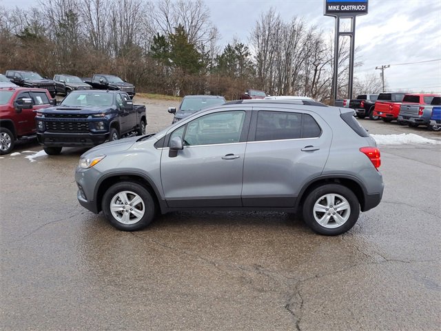 Used 2020 Chevrolet Trax LT image 2