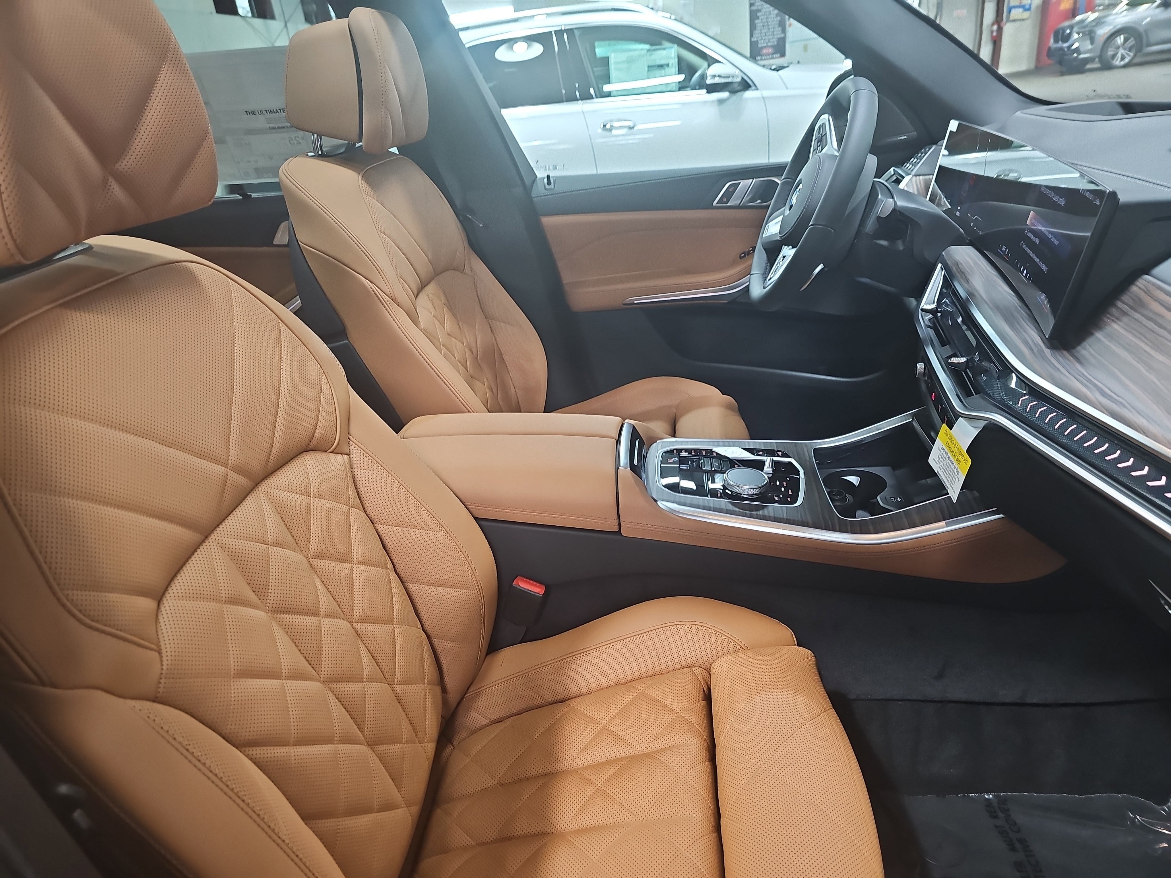 New 2026 BMW X5 xDrive40i w/ M Sport Package AWD/4WD image 10