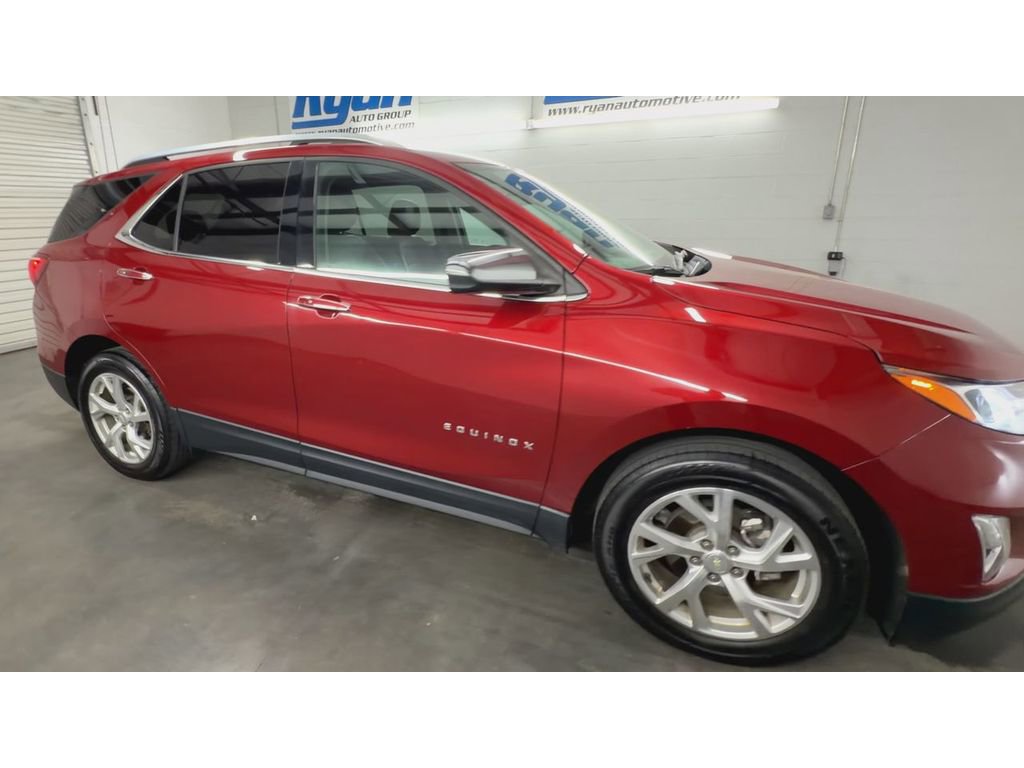 Used 2018 Chevrolet Equinox Premier image 2