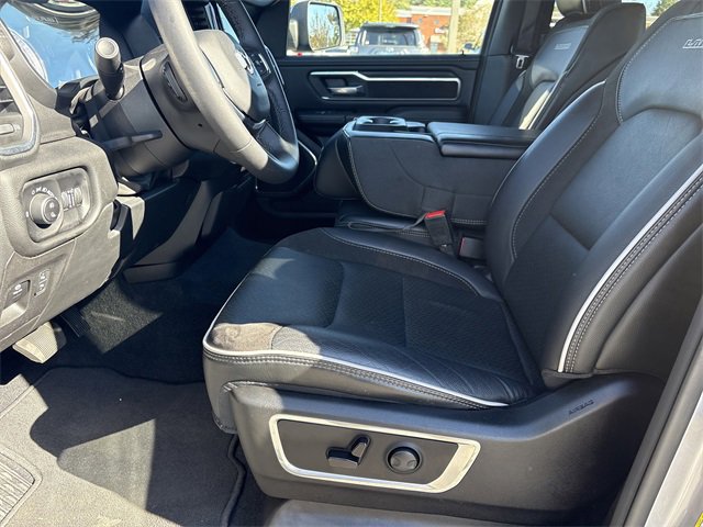 Used 2025 RAM 1500 Laramie image 9