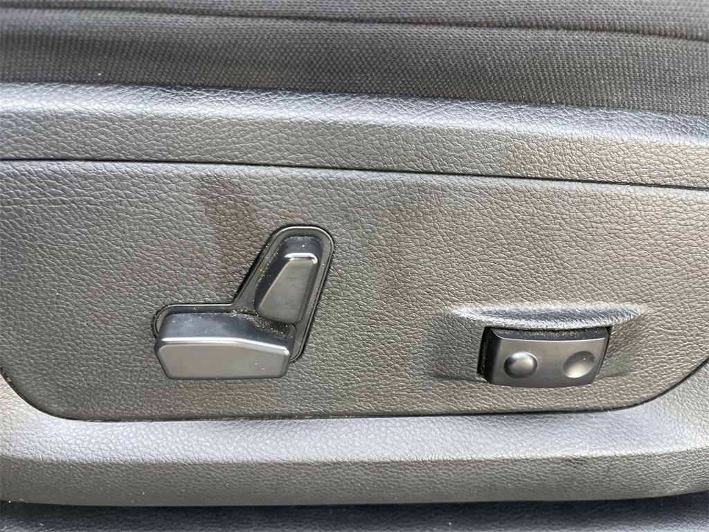 Used 2024 RAM 2500 Big Horn image 12